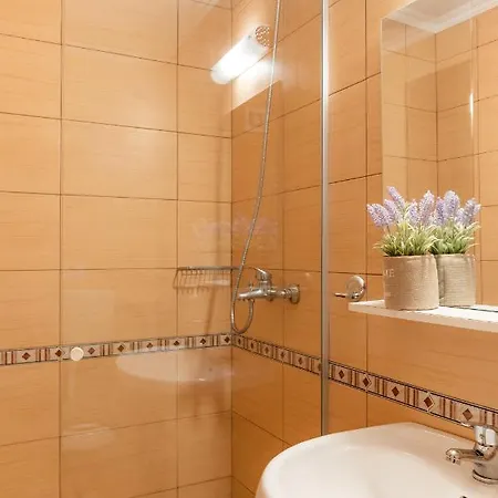 Kantirimi House - A1 *