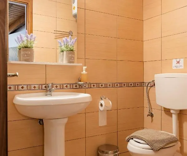 Kantirimi House - A1 Appartement